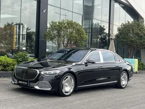 Mercedes-Benz 迈巴赫S-Class 2022