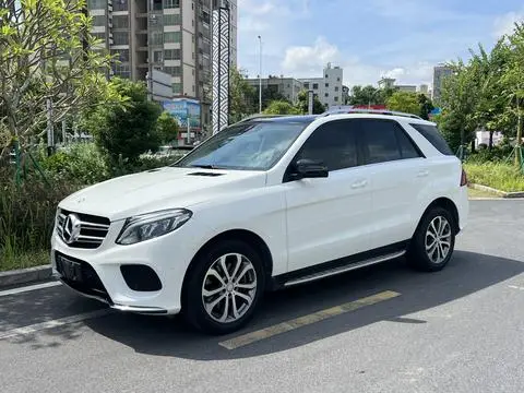 Mercedes-Benz GLE 2016