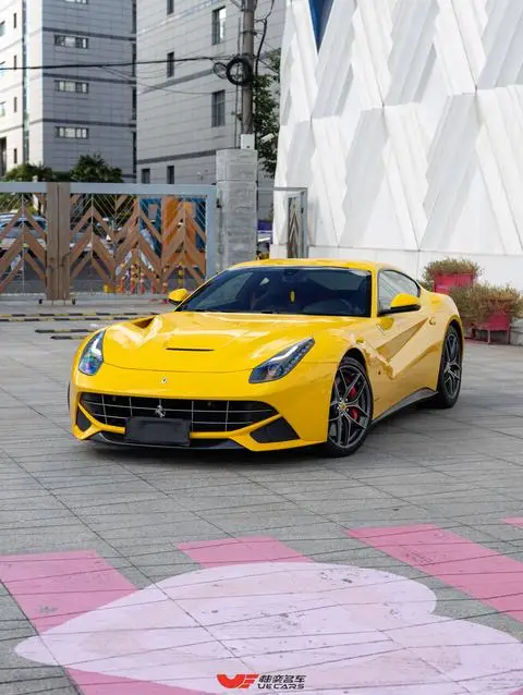 Ferrari F12berlinetta 2013