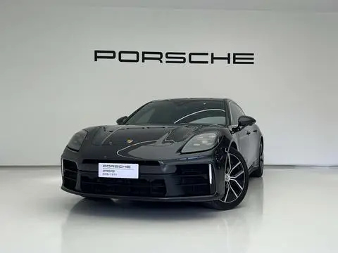Porsche Panamera 2024