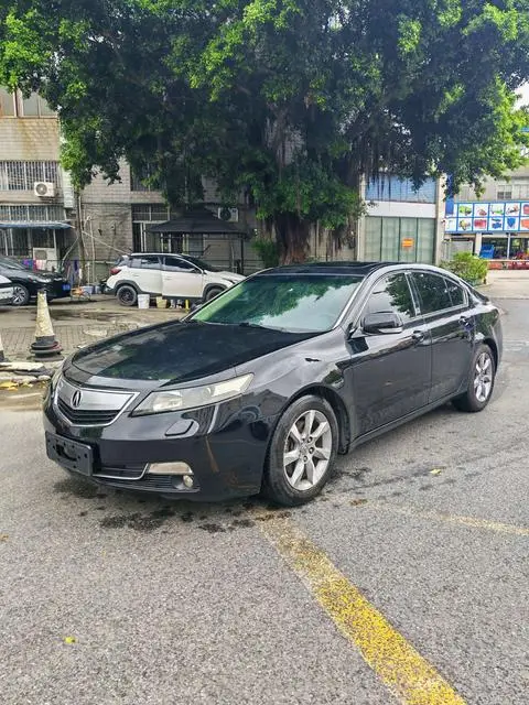 Acura TL 2012