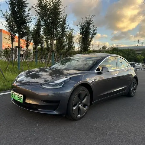 Tesla Model 3 2020