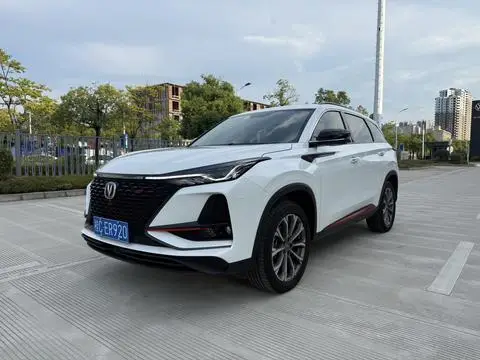 Changan CS75 PLUS 2021 — фото 1