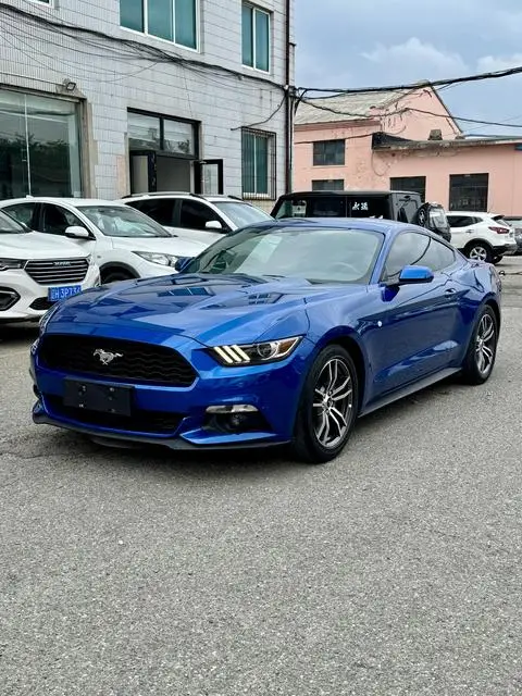 Ford Mustang 2017 — фото 1