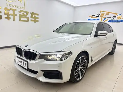 BMW 5 Series 2019 — фото 1