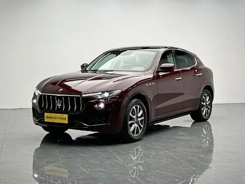 Maserati Levante 2016 — фото 1