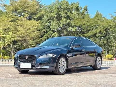Jaguar XFL 2018