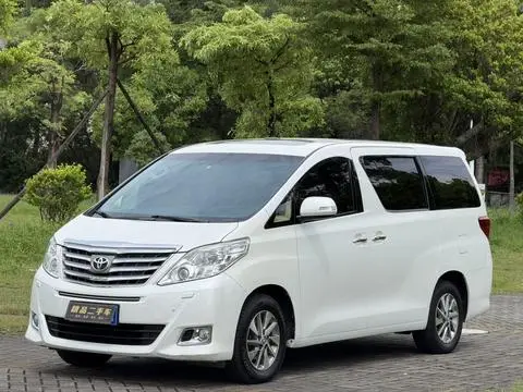 Toyota 埃尔法 2012