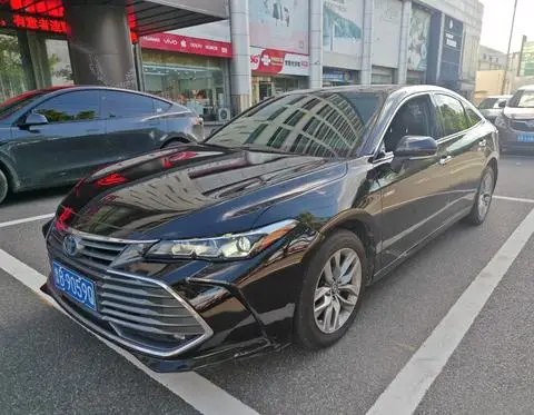 Toyota 亚洲龙 2019