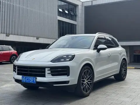 Porsche Cayenne 2024