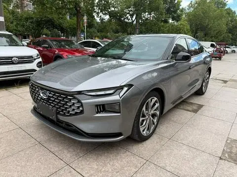 Ford 蒙迪欧 2022 — фото 1