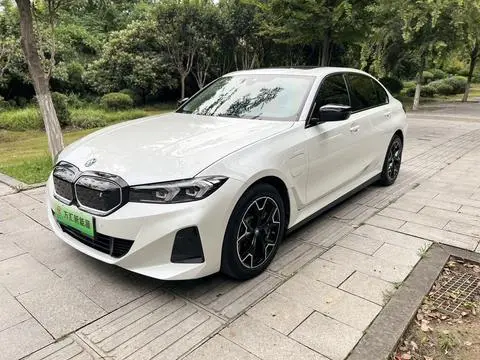 BMW i3 2023