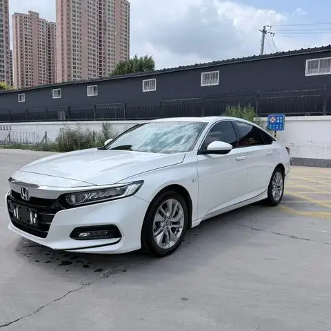 Honda Accord 2018 — фото 1