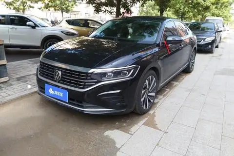 Volkswagen Passat 2023