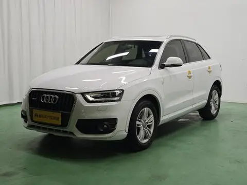 Audi Q3 2015 — фото 1