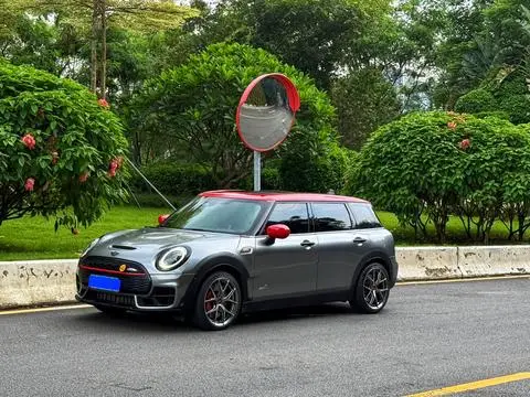 MINI JCW CLUBMAN 2022