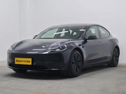 Tesla Model 3 2025