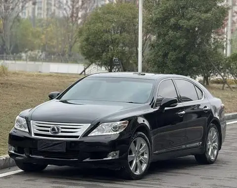 Lexus LS 2010