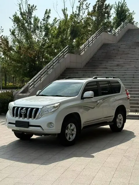 Toyota Prado 2016