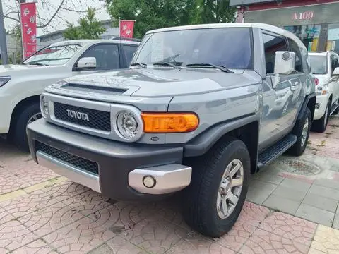 Toyota FJ 酷路泽 2018