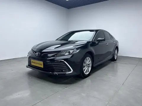 Toyota Camry 2021 — фото 1