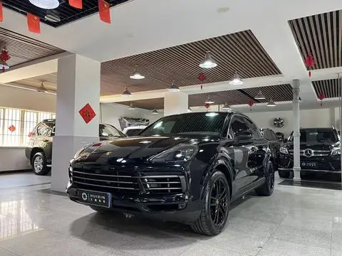 Porsche Cayenne 2022