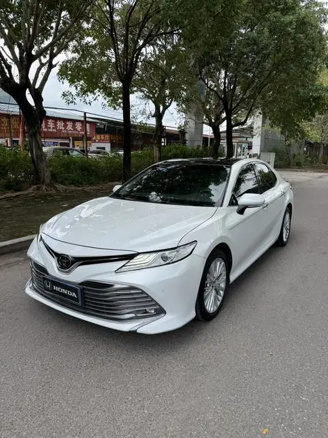 Toyota Camry 2019