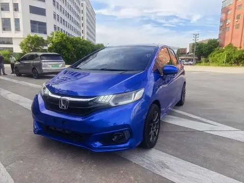 Honda Fit 2018 — фото 1