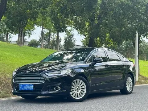 Ford Mondeo 2013 — фото 1