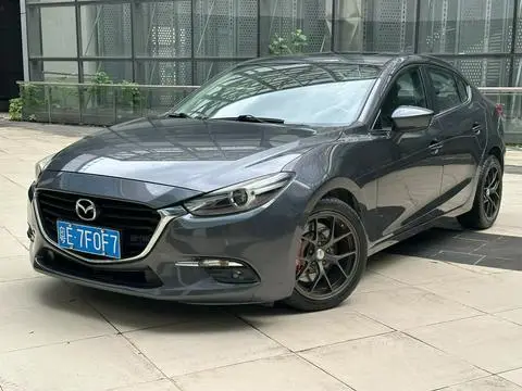 Mazda 3 Axela 2017 — фото 1