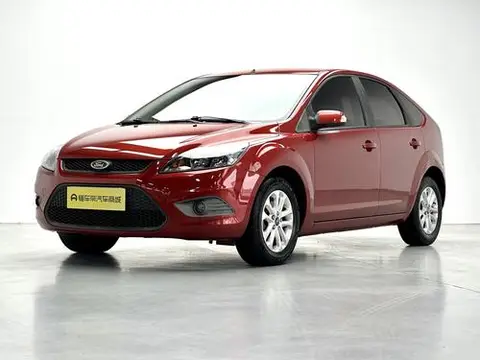 Ford Focus 2013 — фото 1