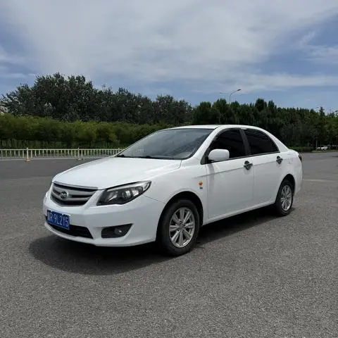 BYD L3 2015