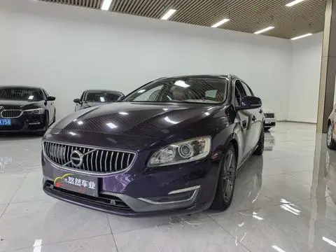 Volvo V60 2015
