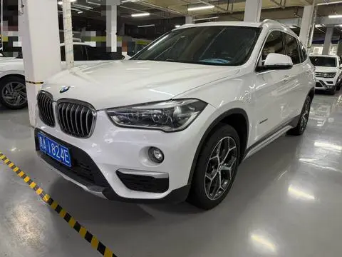 BMW X1 2018 — фото 1