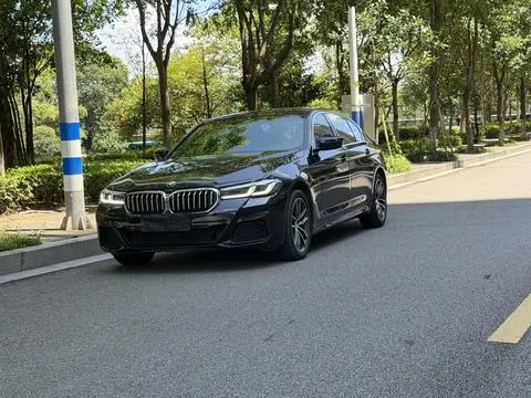 BMW 5 Series 2021 — фото 1