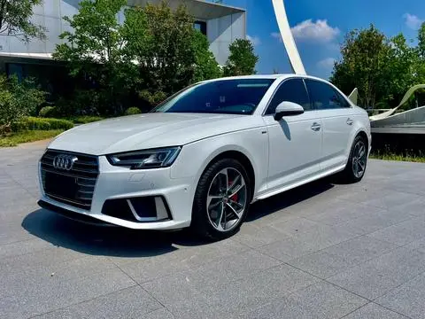 Audi A4L 2019