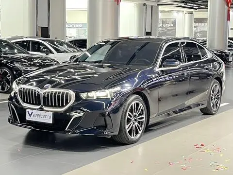 BMW 5 Series 2025