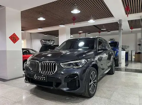 BMW X5 2022 — фото 1