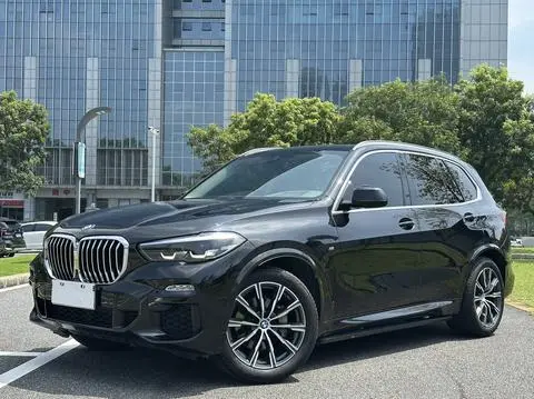 BMW X5 2021 — фото 1