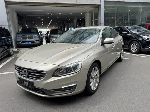 Volvo S60 2017 — фото 1