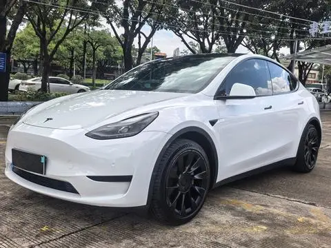 Tesla Model Y 2022 — фото 1