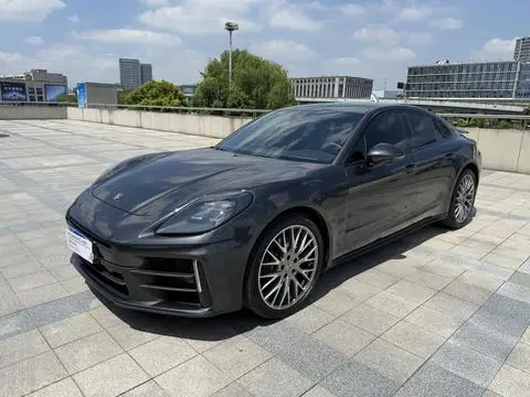 Porsche Panamera 2025 — фото 1