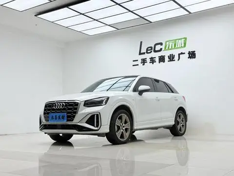 Audi Q2L 2022