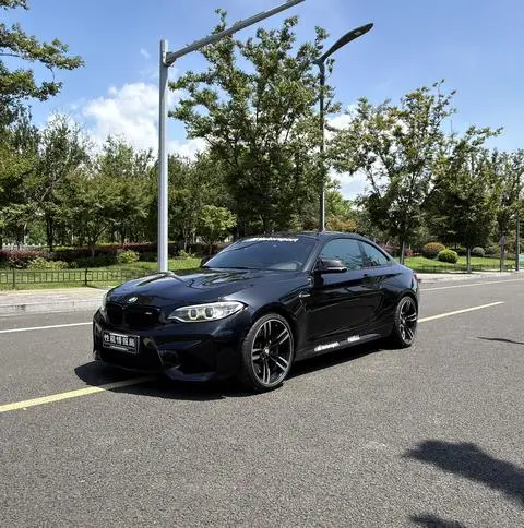 BMW M2 2016