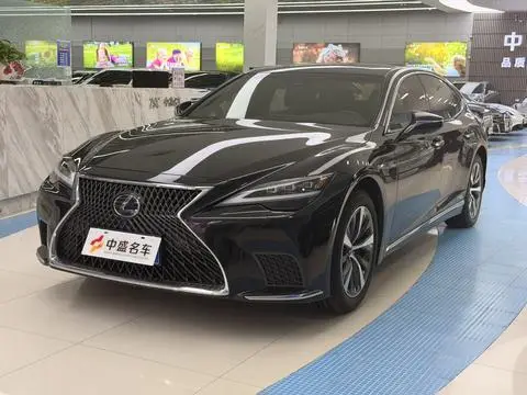 Lexus LS 2021
