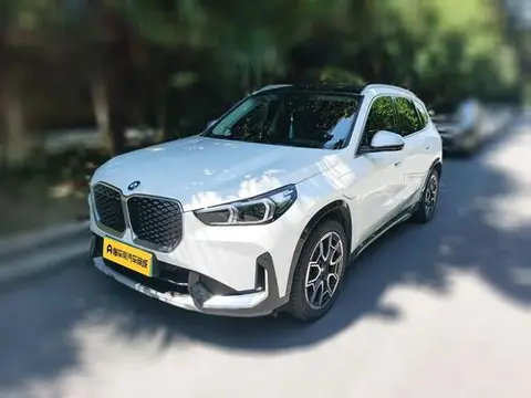 BMW iX1 2023