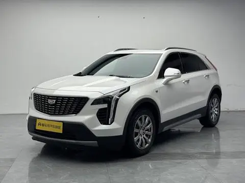 Cadillac XT4 2022 — фото 1