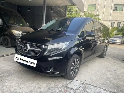Mercedes-Benz 威霆 2018