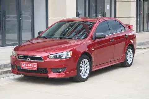 Mitsubishi 翼神 2012