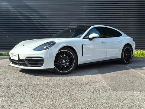 Porsche Panamera 2021 — фото 1